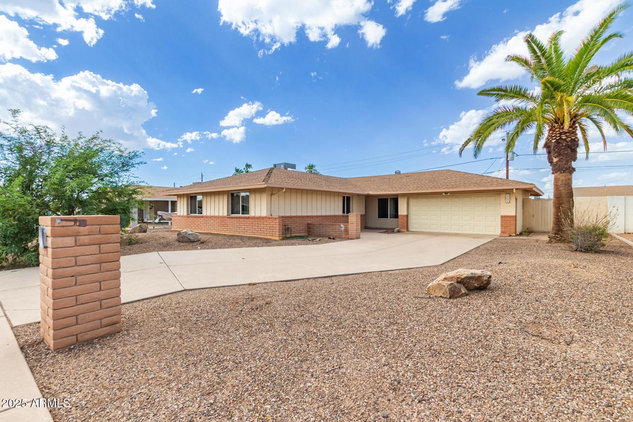 1122 E Geneva Dr., Tempe, AZ 85282