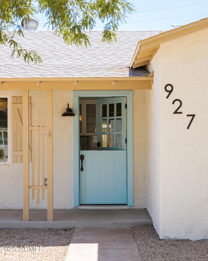 927 W Roma Ave., Phoenix, AZ 85013