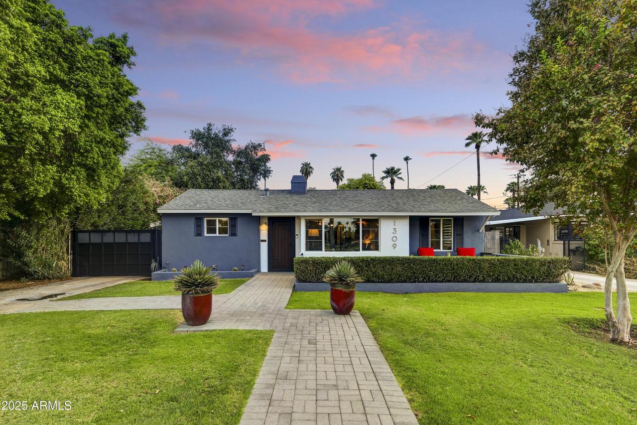 1309 W Holly St., Phoenix, AZ 85007