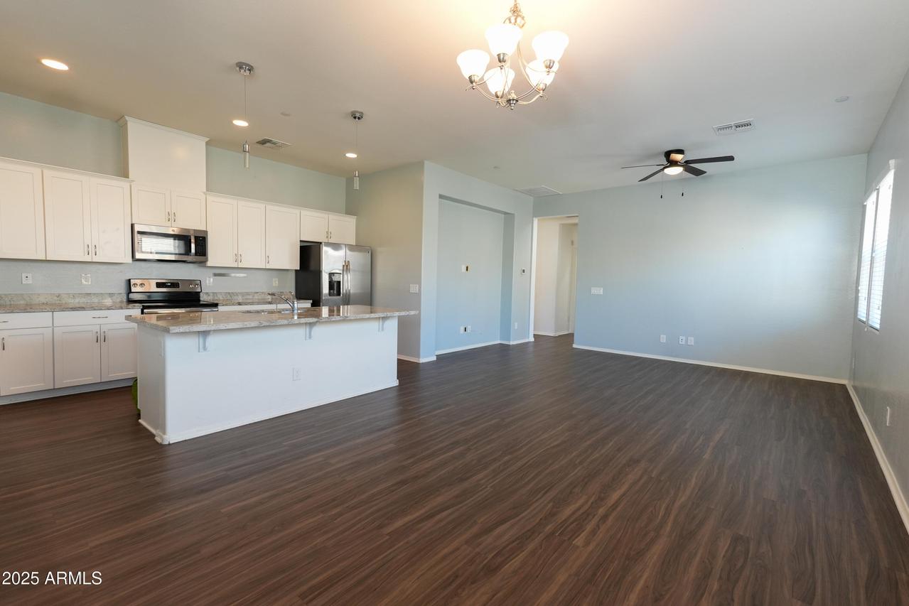 14870 W Encanto Blvd. #2021, Goodyear, AZ 85395