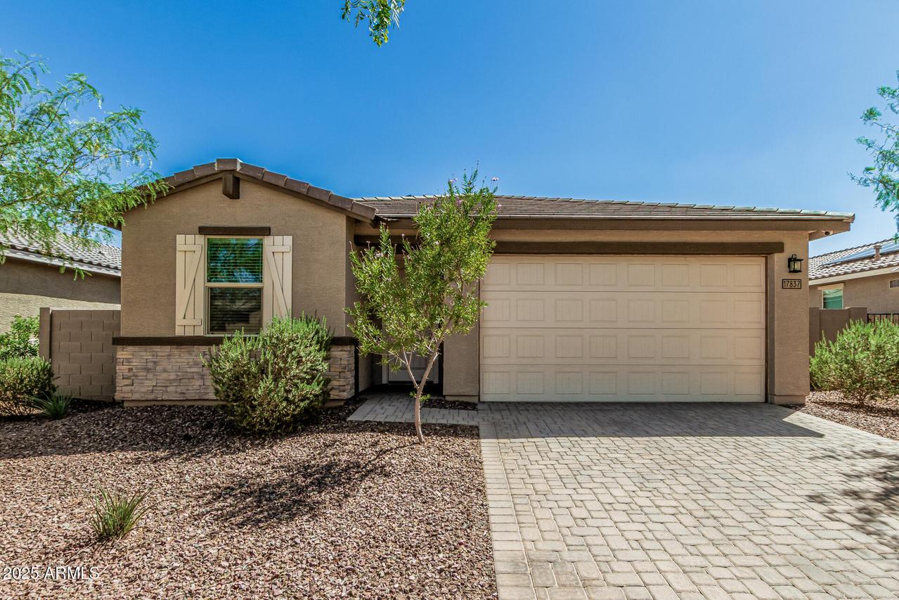 17837 W Pinnacle Vista Dr., Surprise, AZ 85387