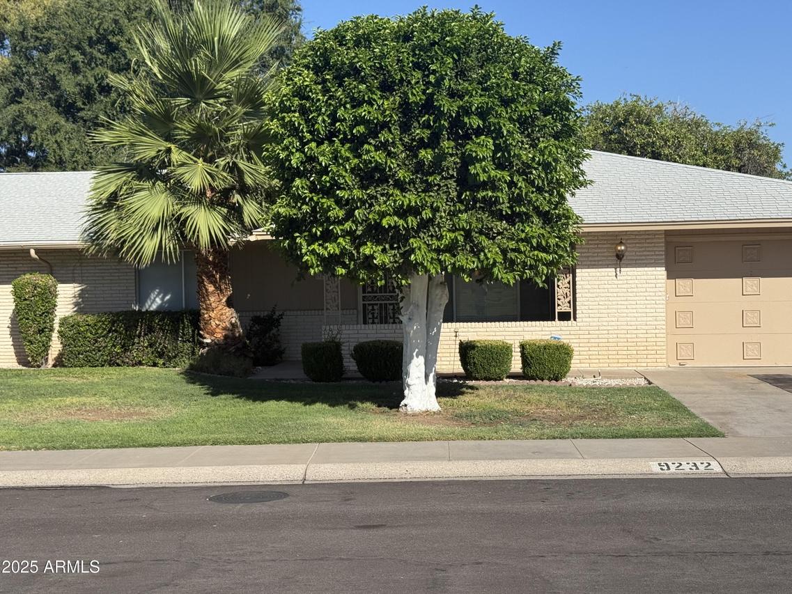 9232 N 110th Ave., Sun City, AZ 85351