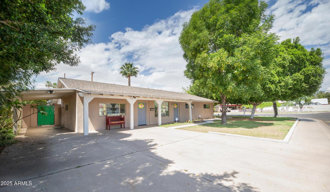 4640 N 14th Ave., Phoenix, AZ 85013