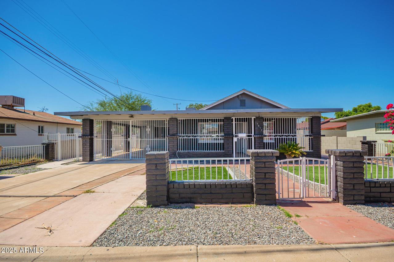 7414 N 54th Ave., Glendale, AZ 85301