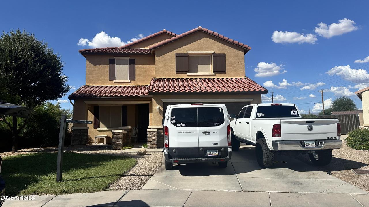 1762 E Cielo Azul Way, San Tan Valley, AZ 85140