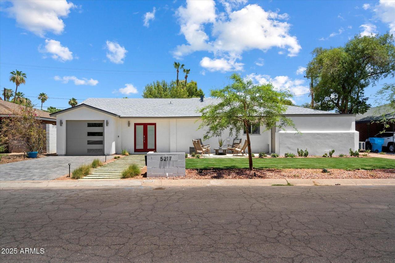 5217 N 18th Pl., Phoenix, AZ 85016