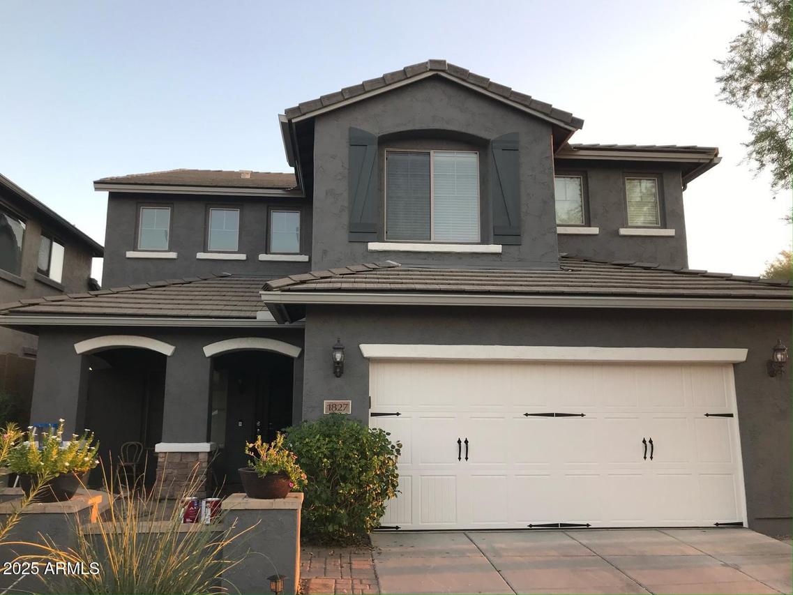 1827 W Black Hill Rd., Phoenix, AZ 85085