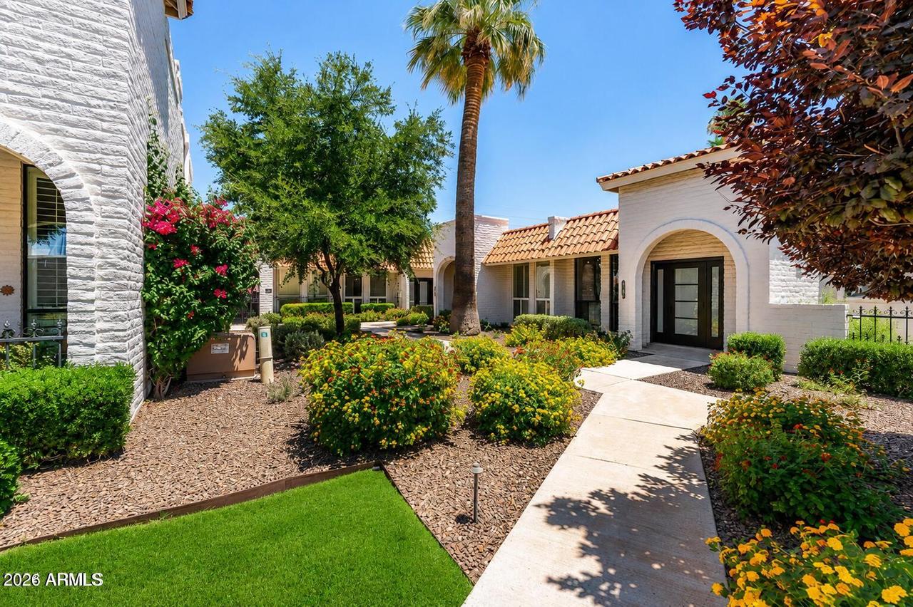 7113 E Mcdonald Dr., Paradise Valley, AZ 85253