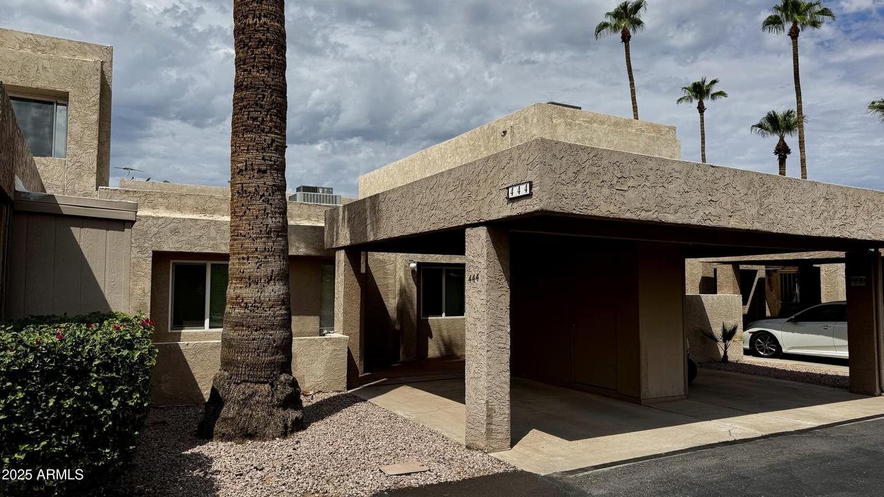 444 S Desert Palm Dr., Mesa, AZ 85208
