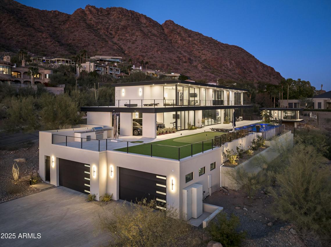 4725 N 56th St., Phoenix, AZ 85018