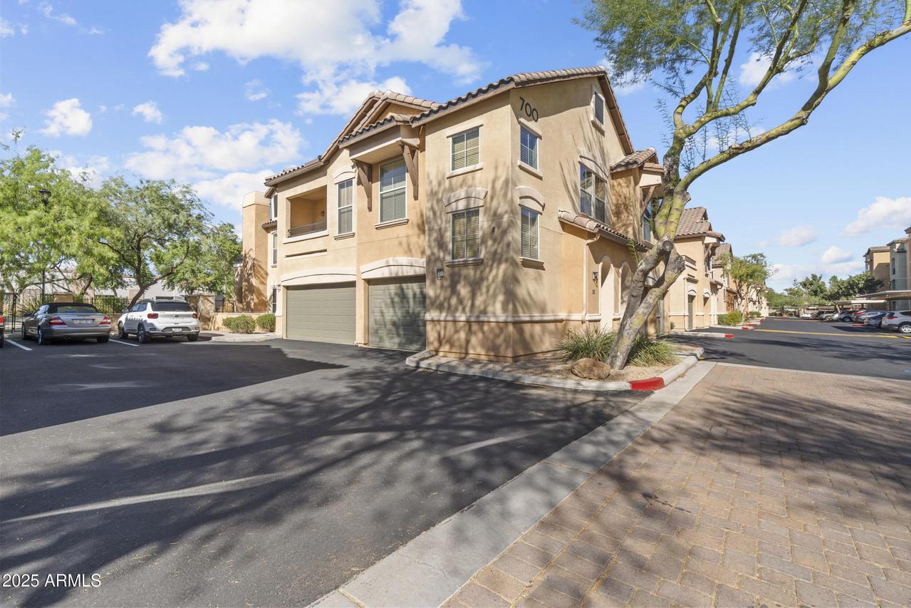 14575 W Mountain View Blvd. #711, Surprise, AZ 85374