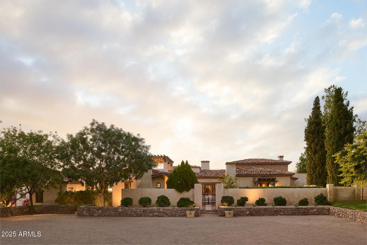 7525 N Shadow Mountain Rd., Paradise Valley, AZ 85253