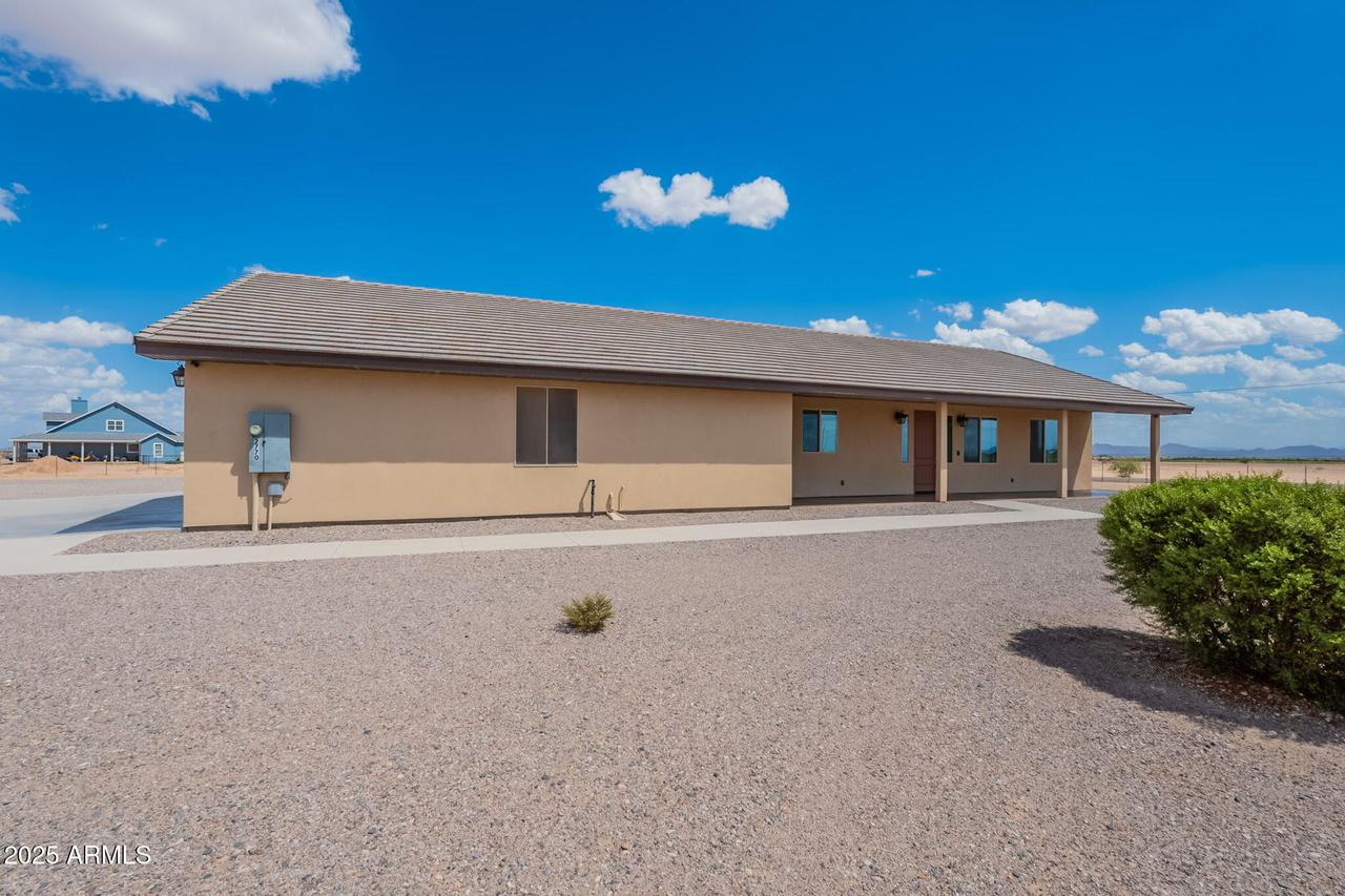 2770 E Davis Pass, Eloy, AZ 85131