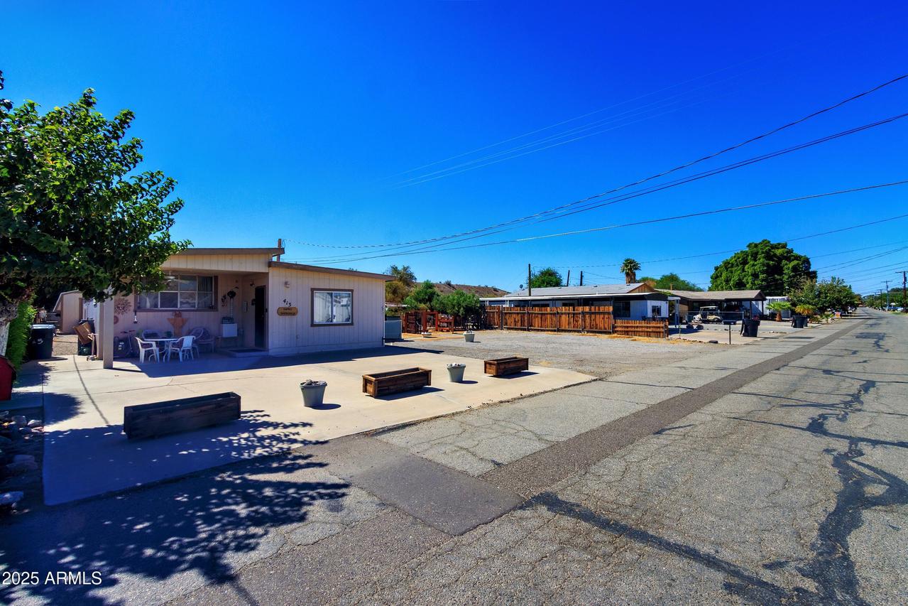 413 E Bluewater Dr., Parker, AZ 85344