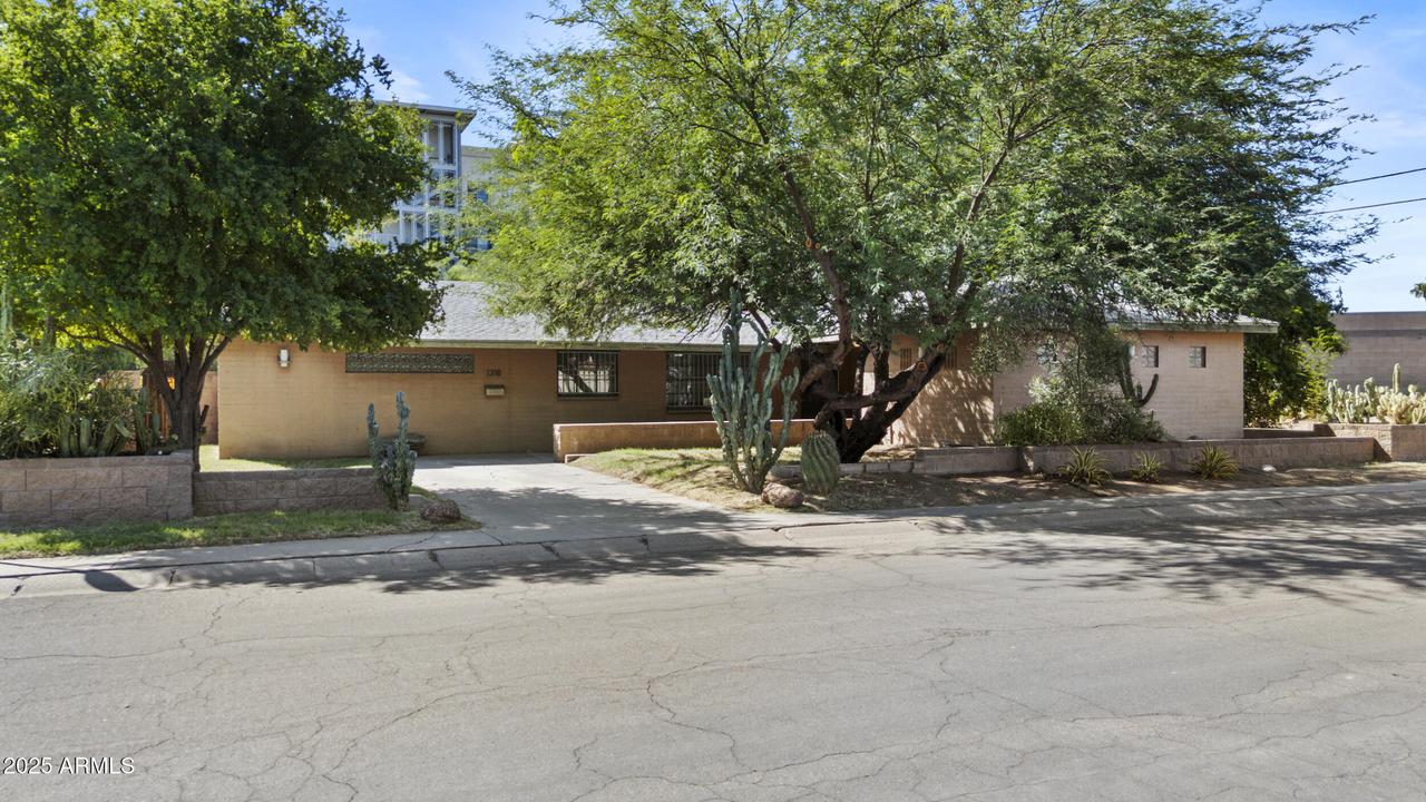 1318 S Cedar St., Tempe, AZ 85281