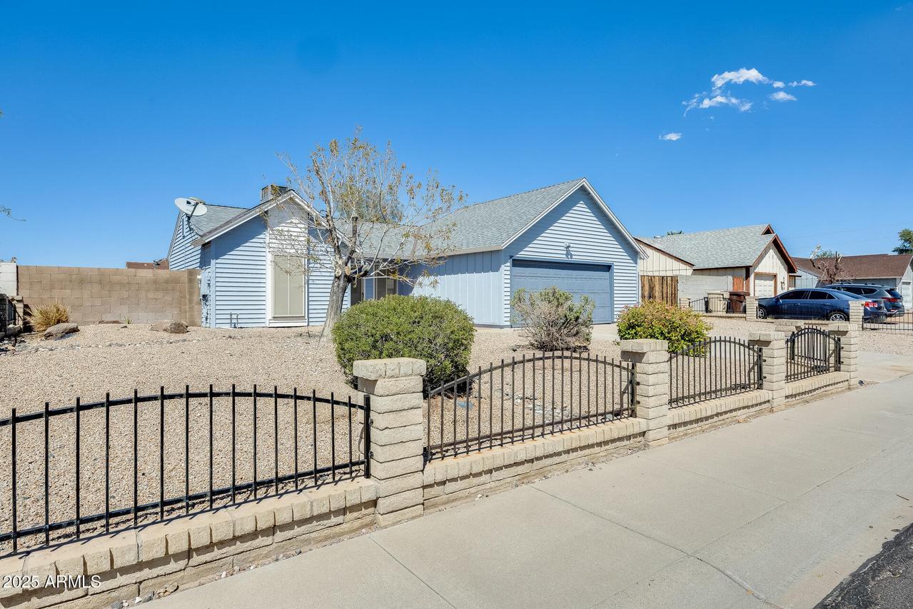 6804 W Turquoise Ave., Peoria, AZ 85345