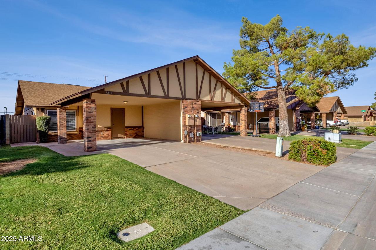 3254 E Calypso Ave., Mesa, AZ 85204