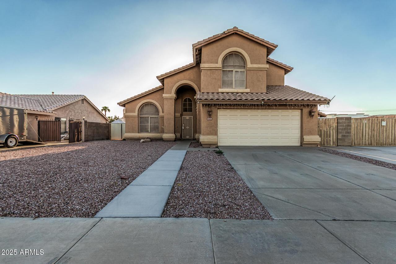 13734 N 80th Dr., Peoria, AZ 85381