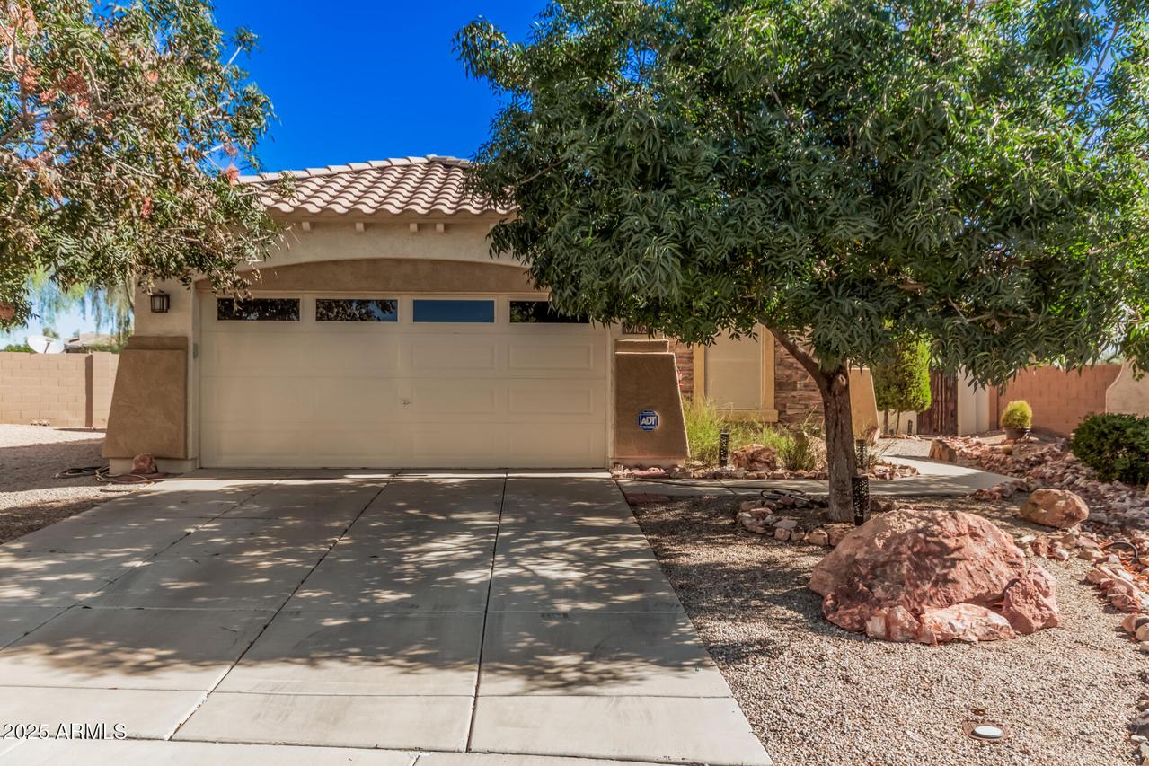 17102 W Saguaro Ln., Surprise, AZ 85388