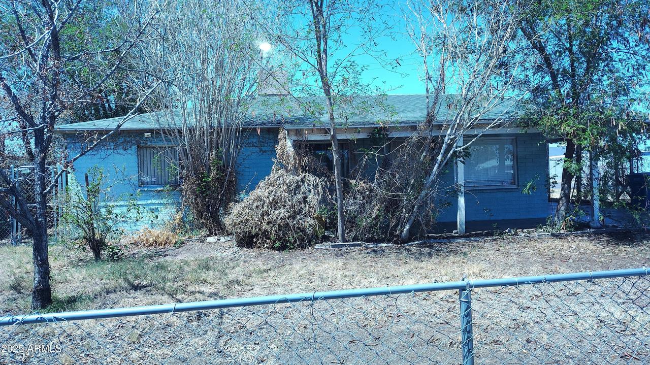 5612 N 28th Dr., Phoenix, AZ 85017