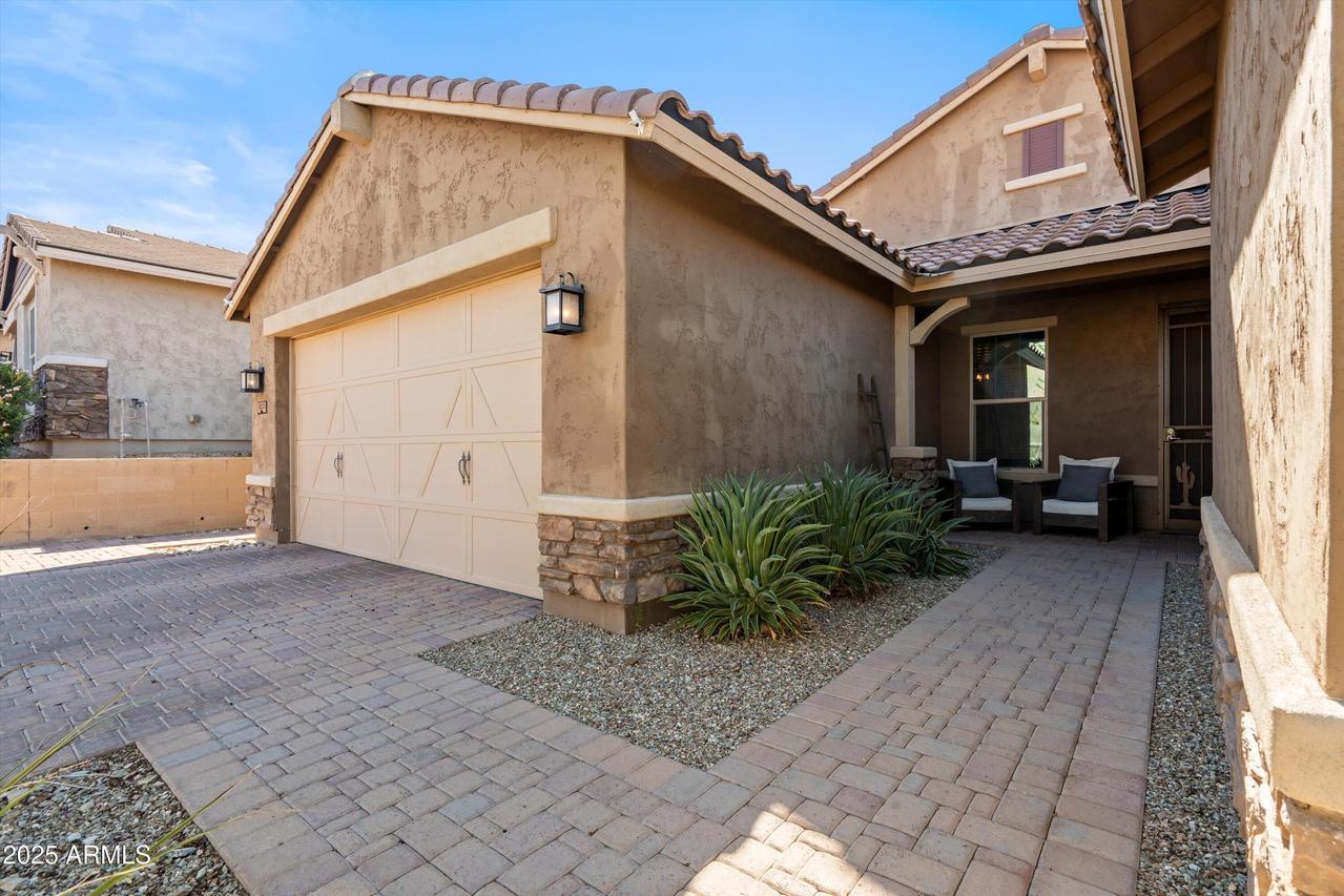 3033 W Night Owl Ln., Phoenix, AZ 85085