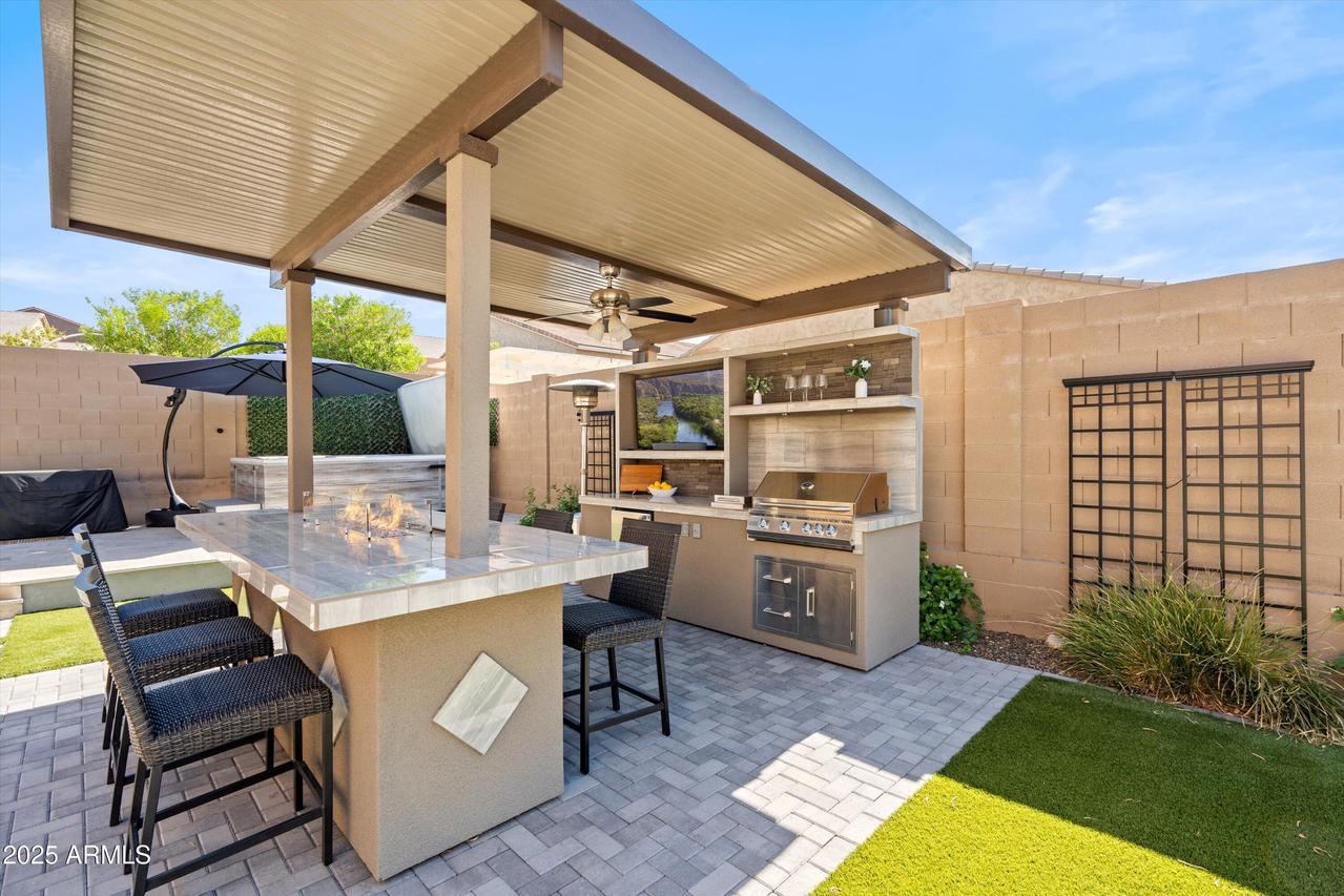 3033 W Night Owl Ln., Phoenix, AZ 85085