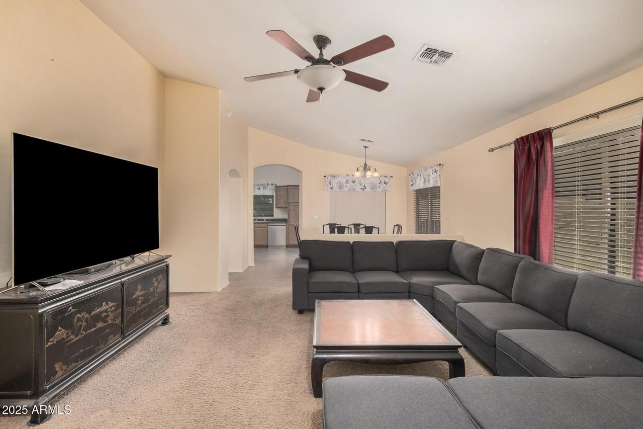46094 W Guilder Ave., Maricopa, AZ 85139
