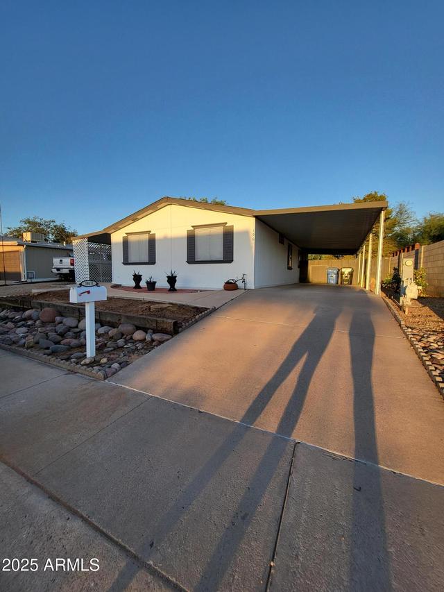 19611 N 30th St., Phoenix, AZ 85050