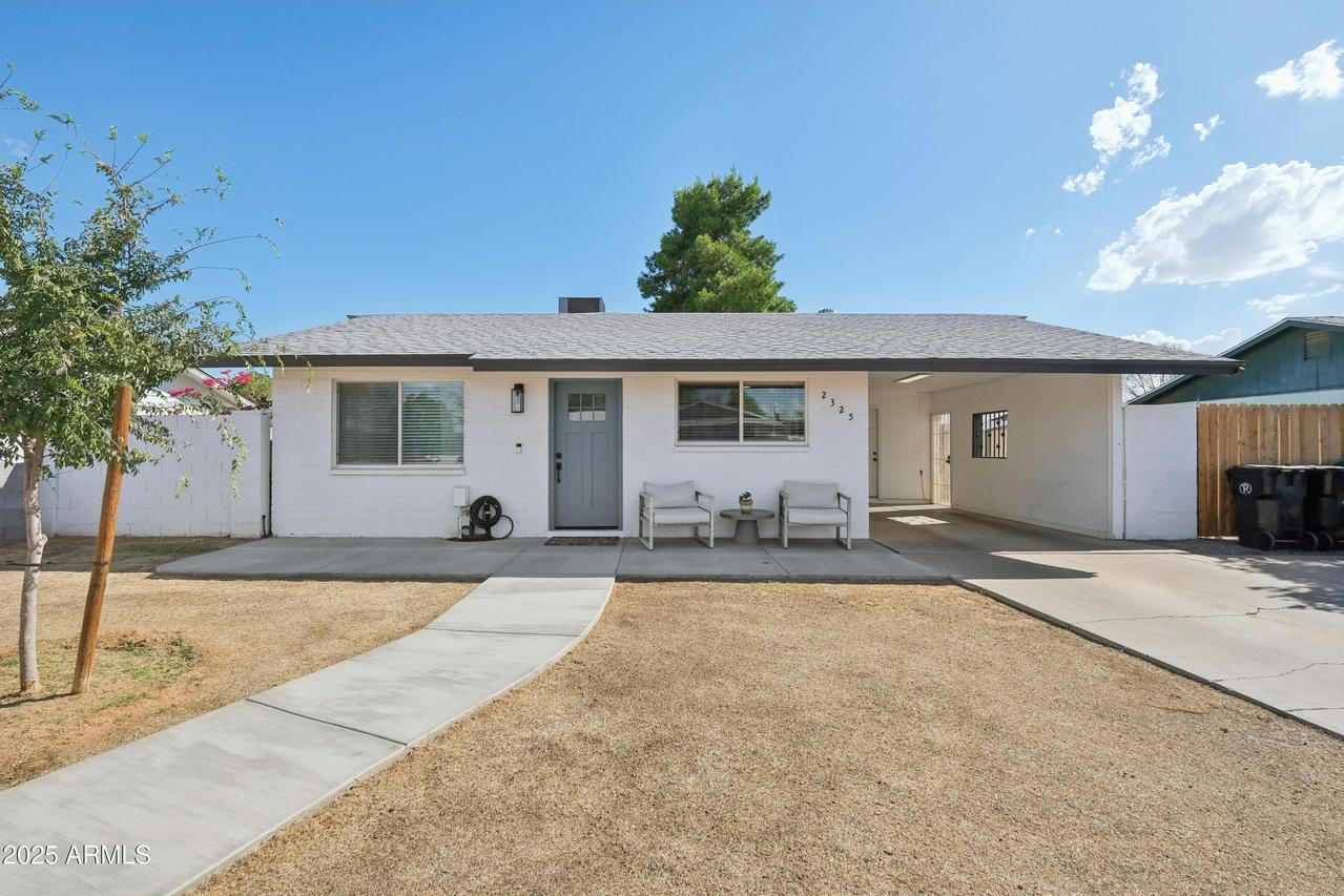 2325 E Contessa St., Mesa, AZ 85213