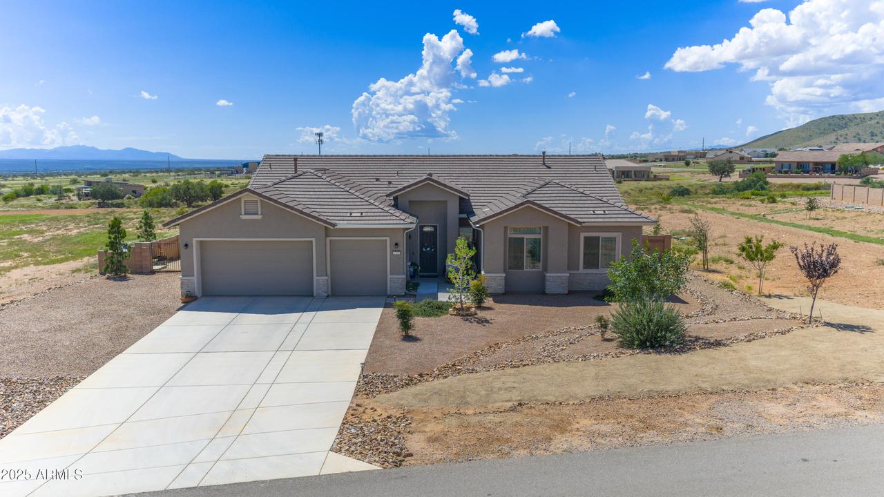 6760 E Vaquero Cir., Hereford, AZ 85615