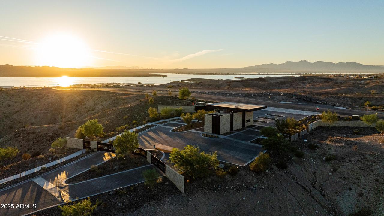 2408 Sunset Rdg Ct. #20, Lake Havasu City, AZ 86406