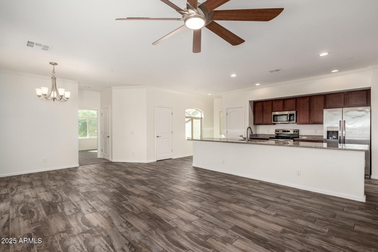 900 S Canal Dr. #238, Chandler, AZ 85225