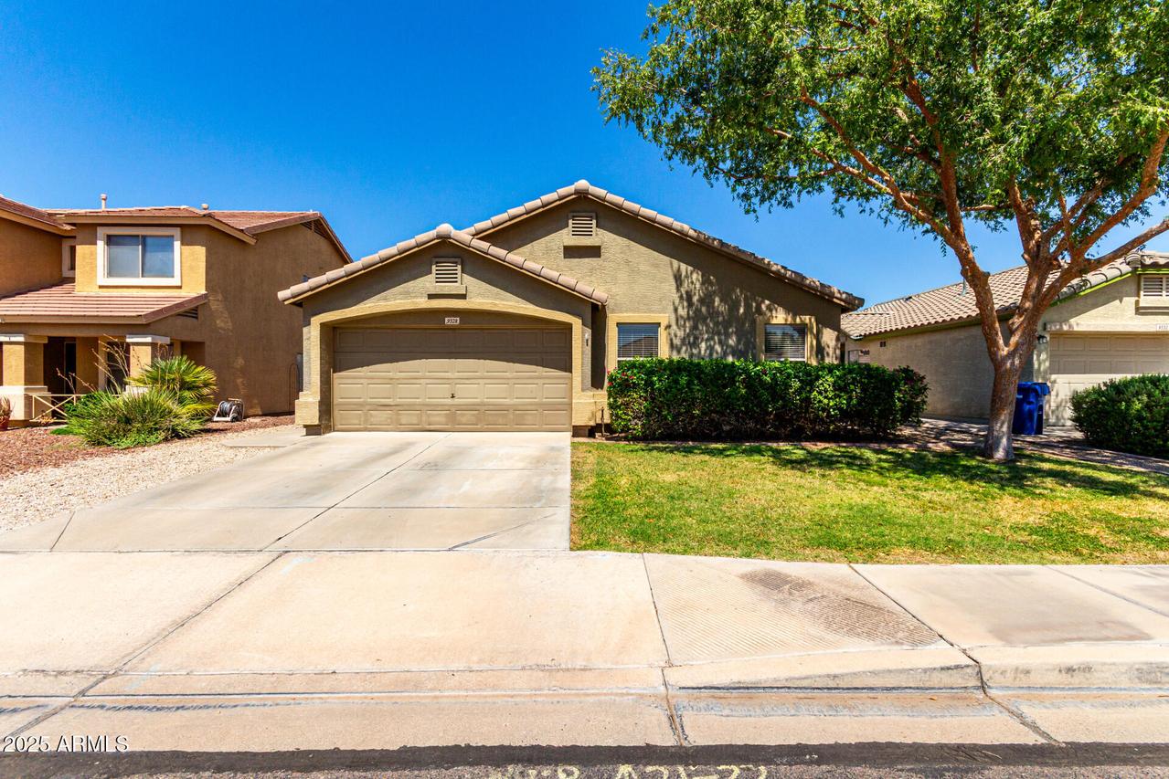 9328 E Obispo Ave., Mesa, AZ 85212