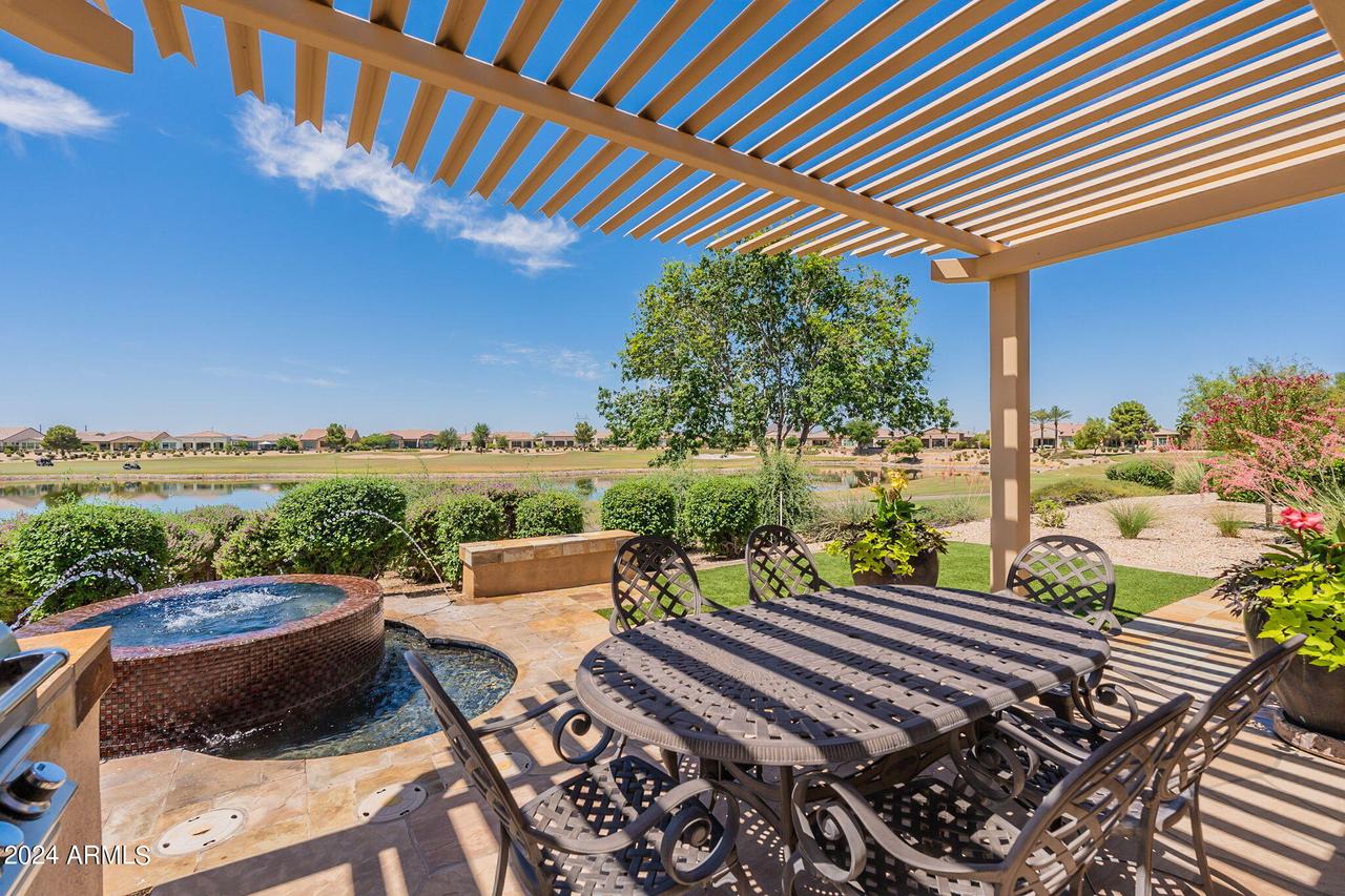 593 E Peach Tree St., Queen Creek, AZ 85140