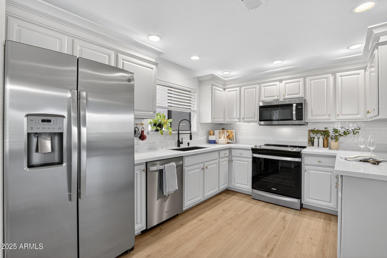15525 N 100th St., Scottsdale, AZ 85260