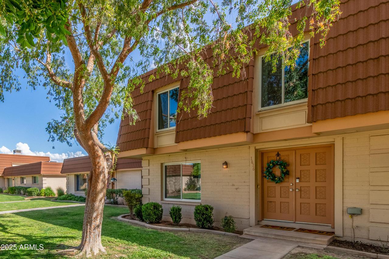 1616 E Donner Dr., Tempe, AZ 85282