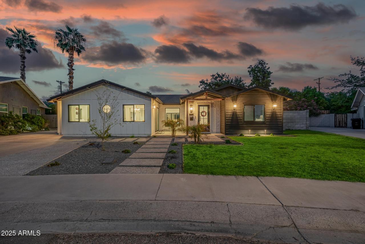 3640 E Fairmount Ave., Phoenix, AZ 85018