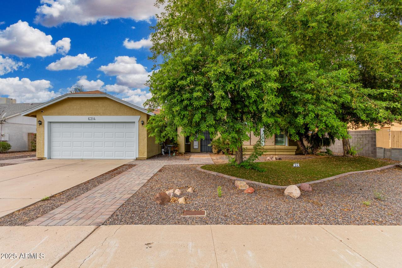 6314 W Port Au Prince Ln., Glendale, AZ 85306