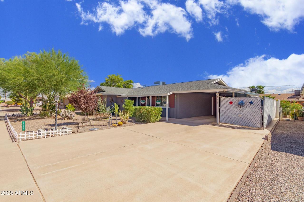 10807 W Canterbury Dr., Sun City, AZ 85351