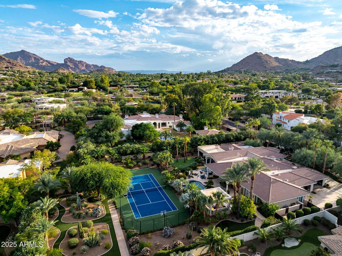 8305 N 50th St., Paradise Valley, AZ 85253