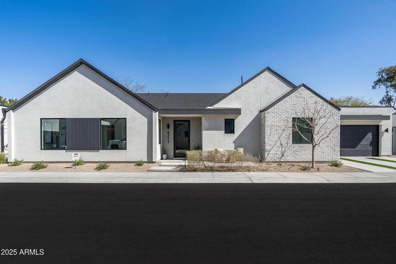 6313 N 10th Dr., Phoenix, AZ 85013