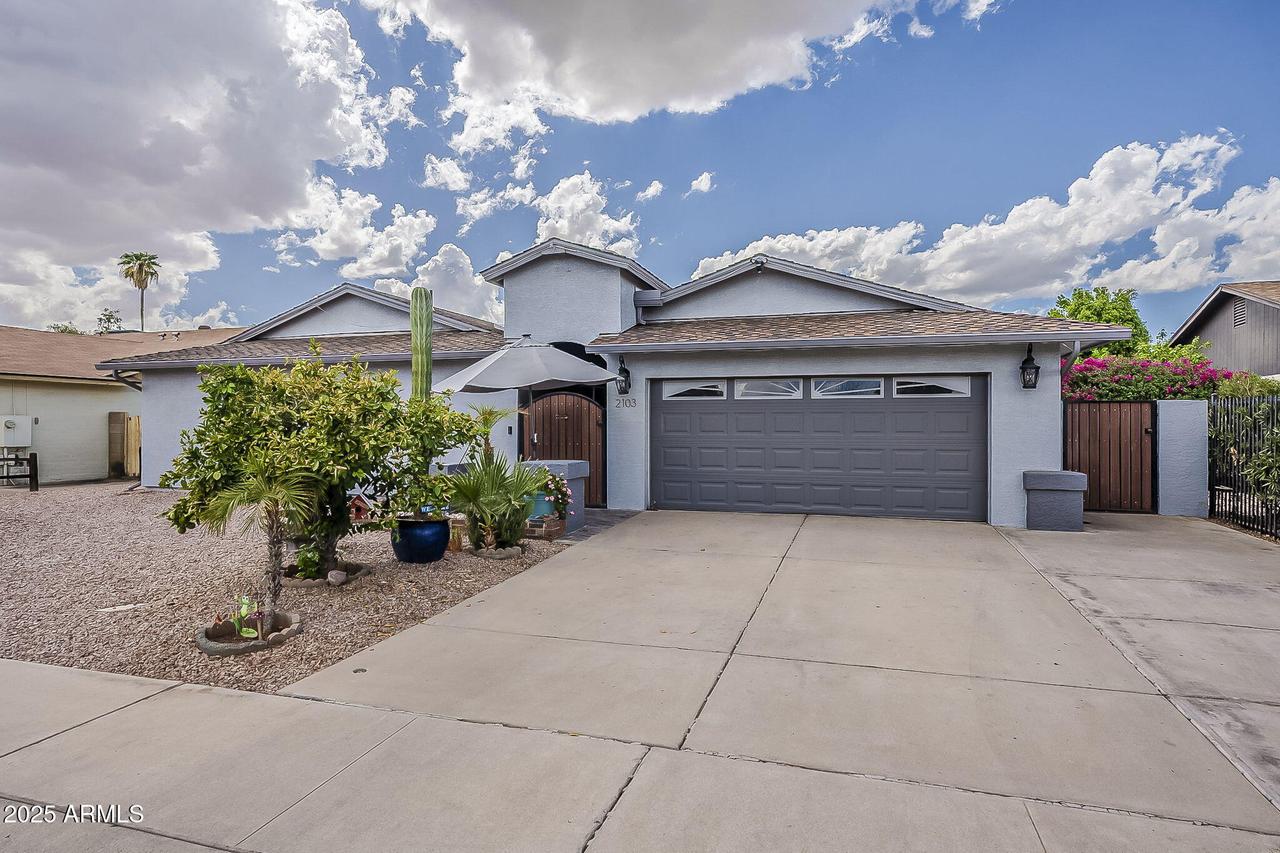 2103 W Palomino Dr., Chandler, AZ 85224