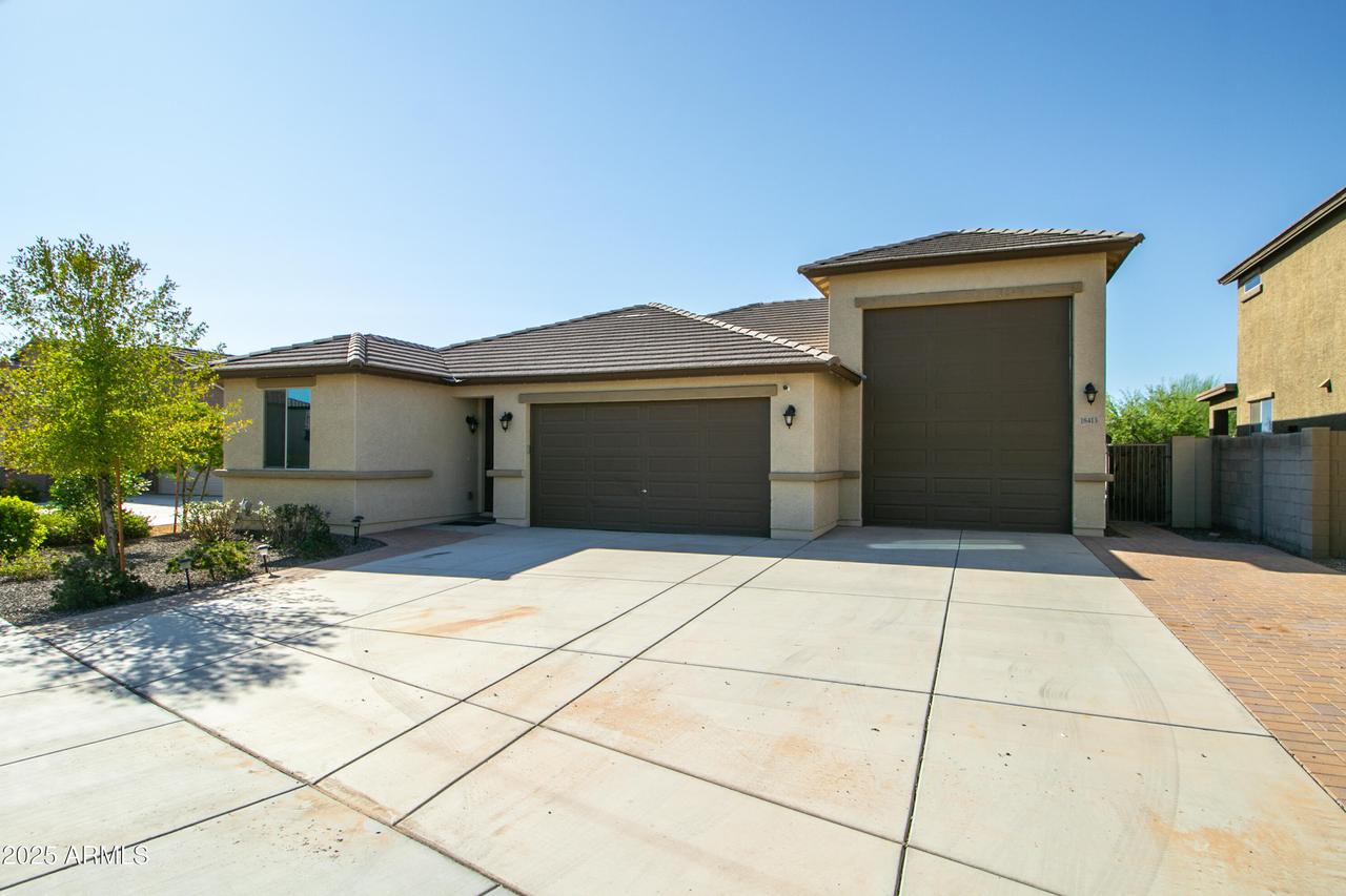 18413 W Foothill Dr., Surprise, AZ 85387