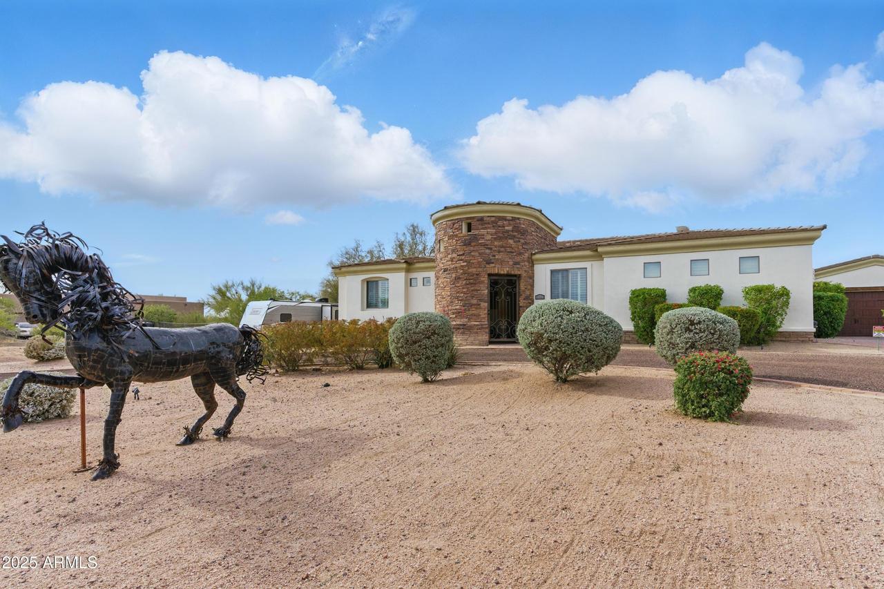 6146 E Dixileta Dr., Cave Creek, AZ 85331