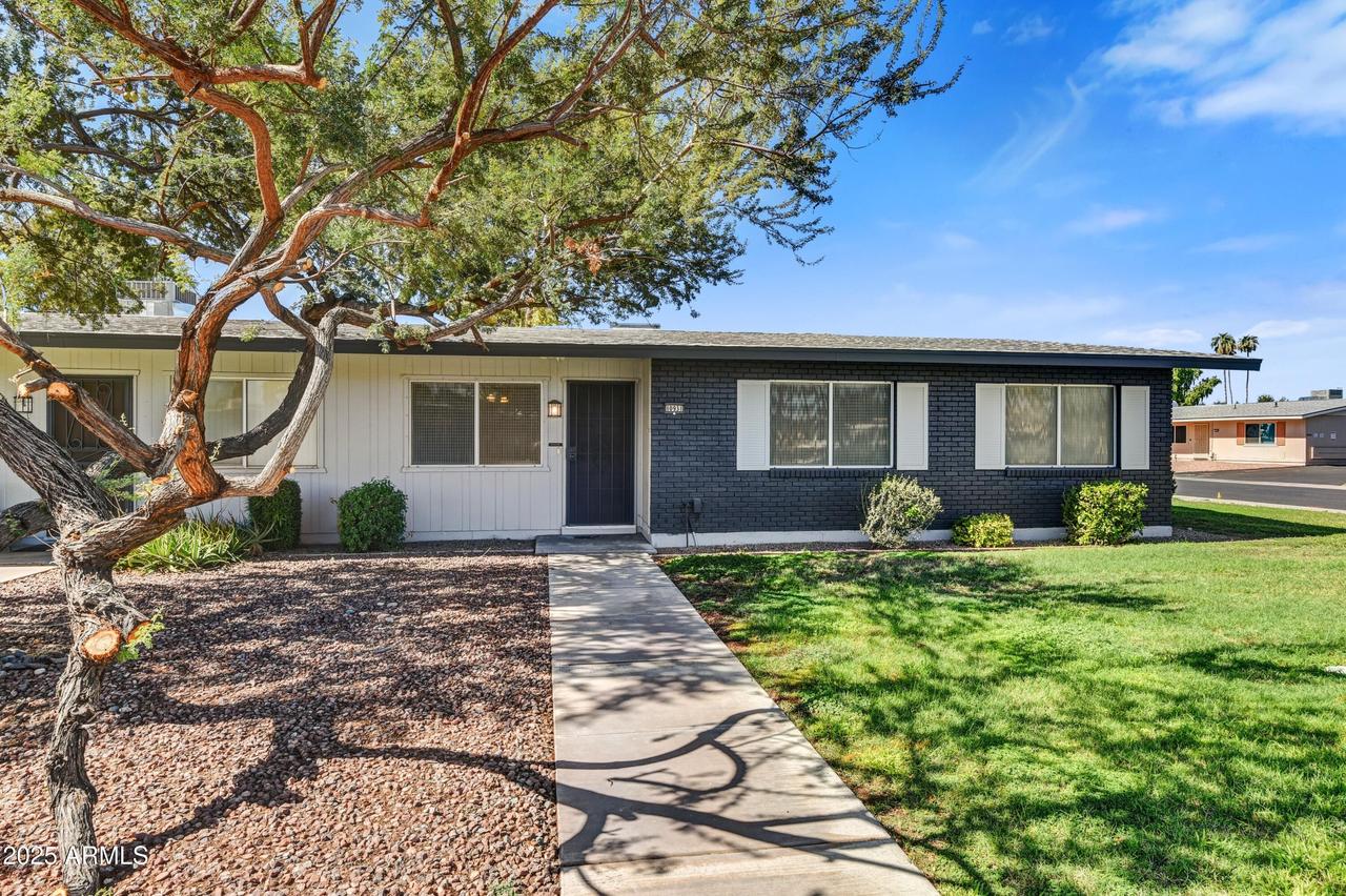 10931 W Thunderbird Blvd., Sun City, AZ 85351