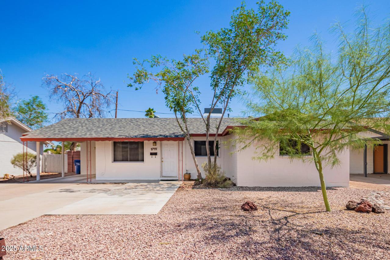 1711 S Hardy Dr., Tempe, AZ 85281