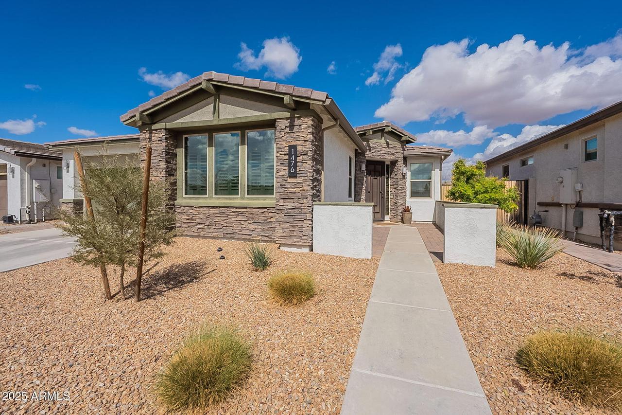 1476 W Sonoqui Blvd., San Tan Valley, AZ 85140