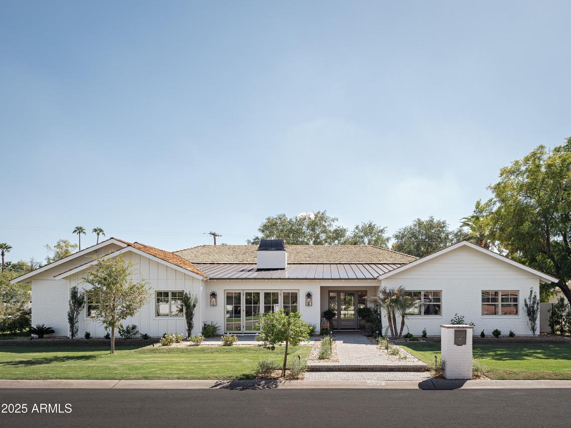 141 E Kaler Dr., Phoenix, AZ 85020