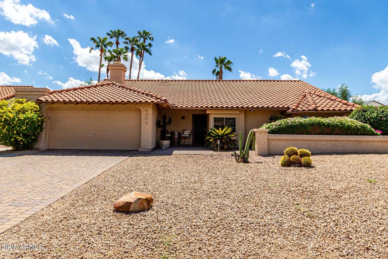 4301 E Betty Elyse Ln., Phoenix, AZ 85032