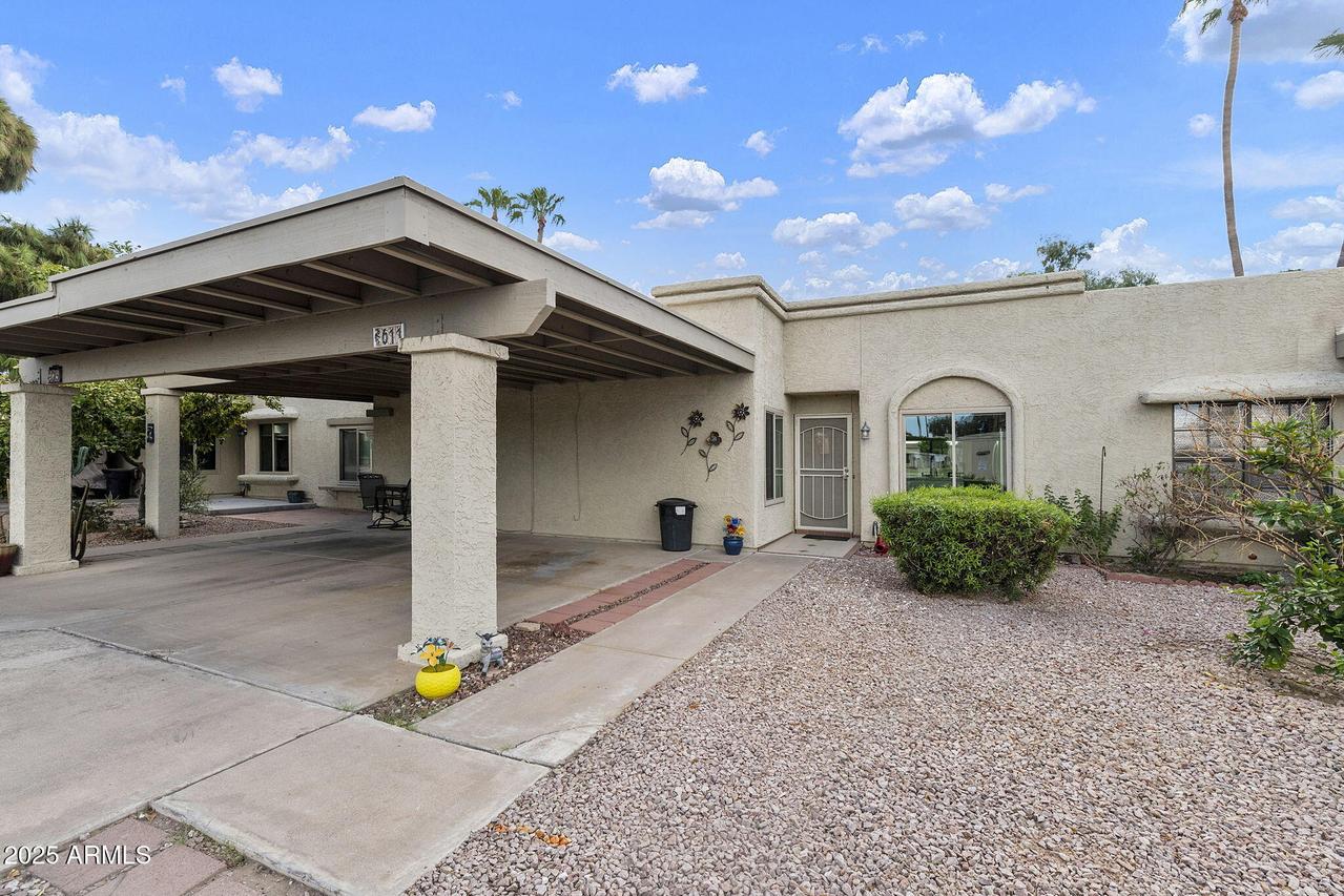 611 S Desert Flower Dr., Mesa, AZ 85208